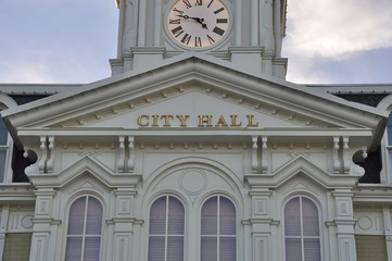 city hall government building